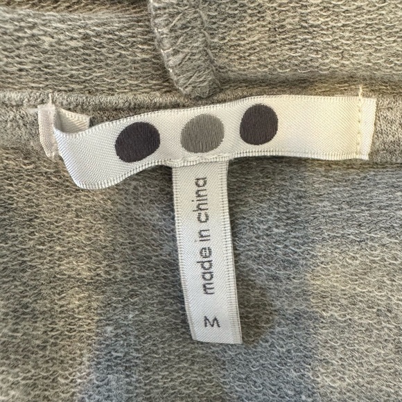 Three Dots Dress Size Medium Kangaroo Pocket Hoodie Grey Elasticized Waist - Picture 3 of 7